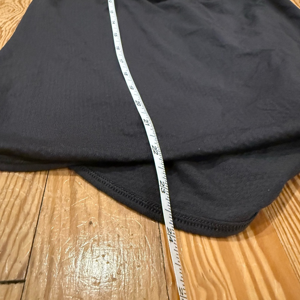 Lululemon Tuck Me In Tank, size 4 like new - Picture 6 of 6